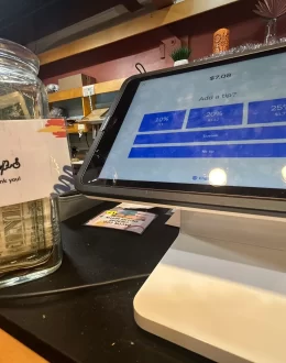 Do you expect a tip? Forget it, Americans are increasingly limiting it