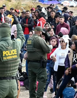 Trump-Harris, a similar speech on the border