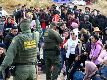 Trump-Harris, a similar speech on the border