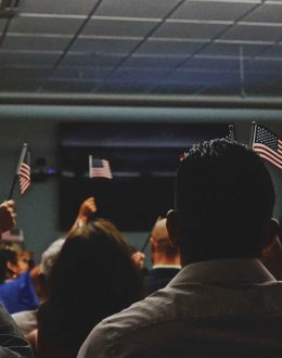 How many people in the U.S. are foreign born?