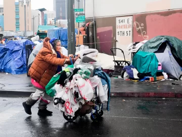 Newsom Will Order California Officials to Remove Homeless Encampments