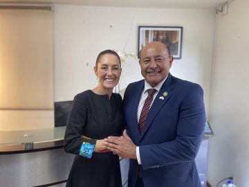 Claudia Sheinbaum meets with US legislators, asks for a relationship as partners and neighbors