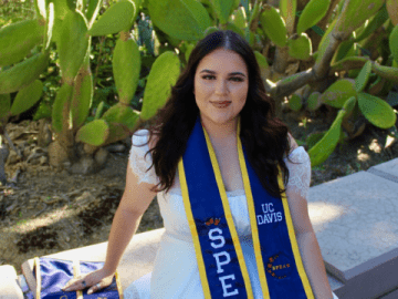 Silvia Rodríguez: “This is not the American Dream. I graduated and can’t work despite all my effort.”