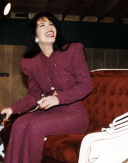 Selena’s enduring legacy as a music icon is evident in her posthumous Medal of Arts