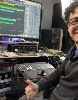 César ‘Jarochelo’ Castro: “I embrace being an entrepreneur, I need to grow and leave shyness behind”