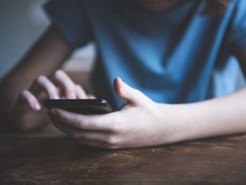 LAUSD cellphone ban start date pushed back to February 2025. Here’s how it’ll work