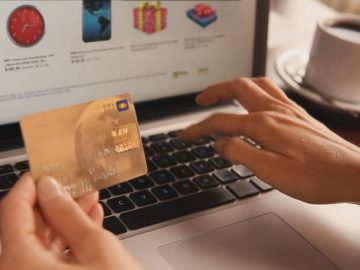 36% of Americans Took on Holiday Debt This Year — Averaging $1,181