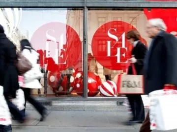 Small businesses say cautious shoppers are seeking ‘cozy’ and ‘festive’ this holiday shopping season