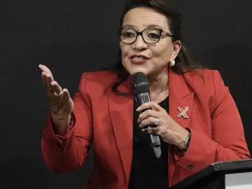 “If The US Deports Hondurans, We Will Remove Its Bases From The Country,” Says Xiomara Castro