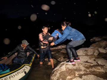 The testimony of a ‘Coyote’: Everything is still the same, corruption, needs and the urgency of a society that imagines it will improve”