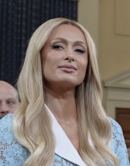 Paris Hilton’s nonprofit gives $25,000 grants to women-owned small businesses hit by the Eaton Fire