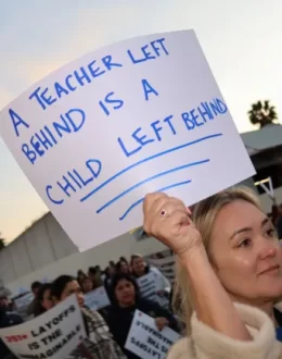 Santa Ana, other California cities affected by teacher´s layoffs