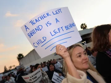 Santa Ana, other California cities affected by teacher´s layoffs