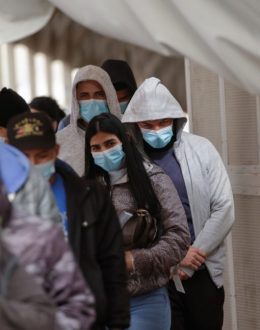 Neither tourists nor residents are saved from the ICE hunt