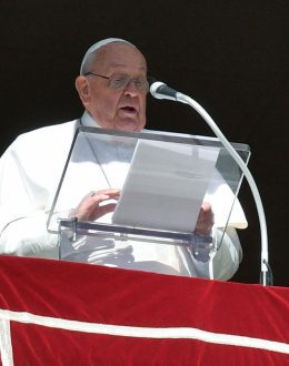 “The Pope: Illness is a School of Love, God Does Not Leave Us Alone”