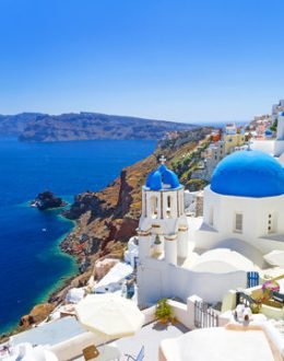 Greece’s Blue and White Houses and How Dictatorship, Disease, and Cheap Paint Created a Global Icon