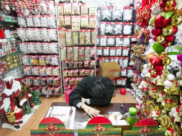Has Trump cancelled Christmas? China’s decorations makers report no US orders