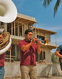 Foreigner sparks outrage for “chasing” Mexicans off beach in Nayarit and fined 150,000 pesos