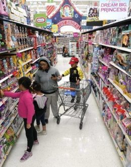 Trump on kids: “Maybe the children will have two dolls instead of 30”