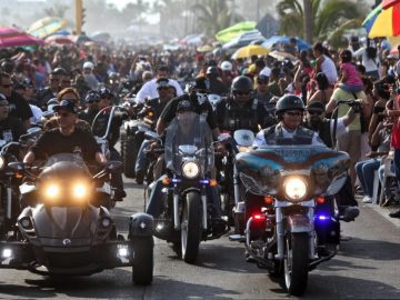 Mazatlán Roars with Semana de la Moto 2025! ‘We like being a dog’s paw’