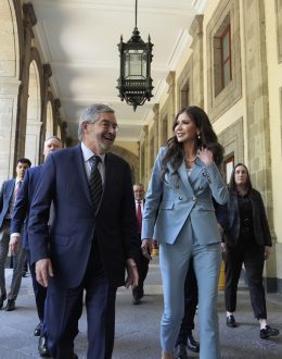 Kristi Noem Asks Sheinbaum to Strengthen Border with Guatemala and Share Biometric Data