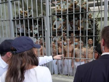 Most migrants sent to mega-prison have no apparent criminal record