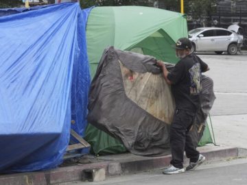 Gov. Newsom pushes to ban homeless encampments