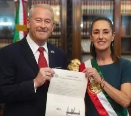 Claudia Sheinbaum Receives Credentials from Ronald Johnson, New U.S. Ambassador