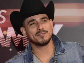 Espinoza Paz Clarifies Visa Rumors: Why Can’t He Enter the US?