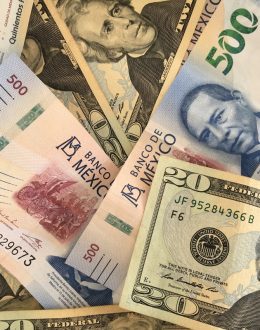 Why did the Mexican peso appreciate in April? These were the factors