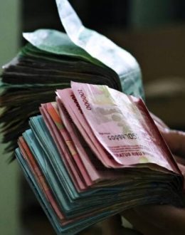 Latino Congressmen in the US Oppose a 5% Tax on Remittances