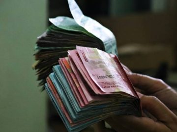 Latino Congressmen in the US Oppose a 5% Tax on Remittances