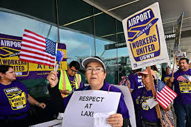 L.A. Moves Toward  Minimum Wage for Hotel, Airport Workers