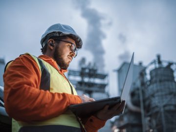 Americans want more factory jobs but don’t want to work them