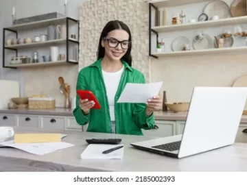 “5 Smart Money Moves Every Successful Entrepreneur Swears By”