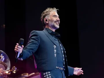 Alejandro Fernández fear of Deportation After Police Clash in Miami Before Conce