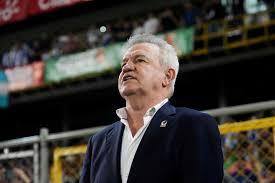 “I’m not a spokesperson for migrants,” says Javier Aguirre, coach of the Mexican national team