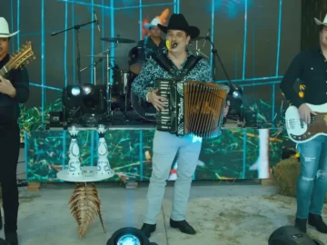 Grupo Fugitivo Performed “Los Dueños del Palenque” by Los Alegres del Barranco Live Before Disappearing