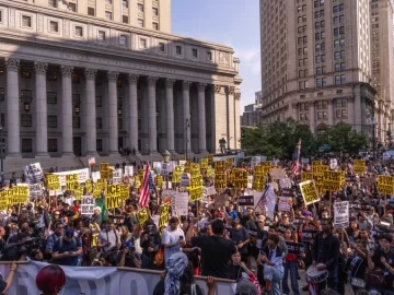 L.A. is not alone: at least 24 more cities are fighting back against Trump