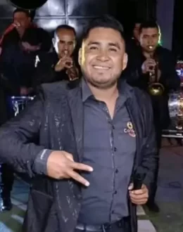 Gunmen break into home and shoot Isaac, lead singer of Banda La Constructiva