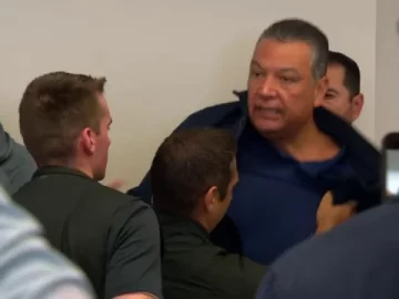 Senator Alex Padilla detained, forcibly removed from DHS Kristi Noem’s news conference