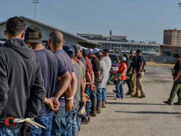 Los Angeles is hurting: Empty Streets, Agents Chasing Suspected Undocumented Immigrants, and Businesses Under Pressure