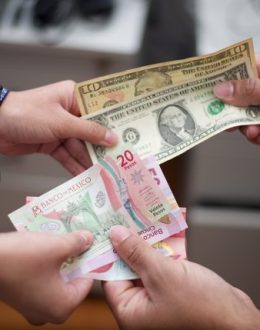 Trump Slams Remittances: Foreign currency remittances from Mexicans abroad fall to their lowest level in 13 years