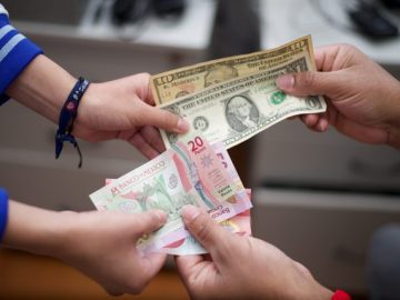 Trump Slams Remittances: Foreign currency remittances from Mexicans abroad fall to their lowest level in 13 years