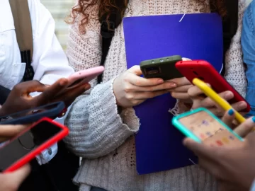 “Addictive Use”: Phones, video games, or social media may contribute to suicidal thoughts among teens.