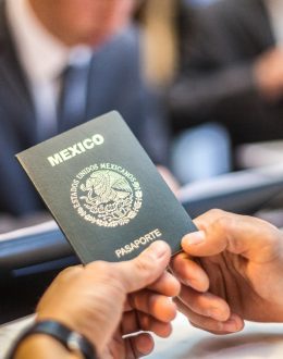 Are you Mexican and traveling to the U.S.? You may be asked these questions about your social media accounts