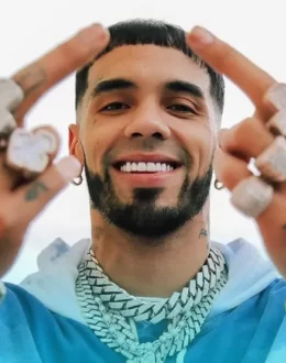 “For you I fight like Los Chapitos in Culiacán”: Anuel AA releases singles with references to the Sinaloa Cartel and the CJNG