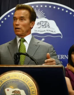 Arnold Schwarzenegger Says Immigrants “Are Not Smart”