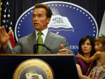 Arnold Schwarzenegger Says Immigrants “Are Not Smart”