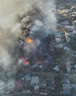 Two large fires consume 29 homes in Tijuana